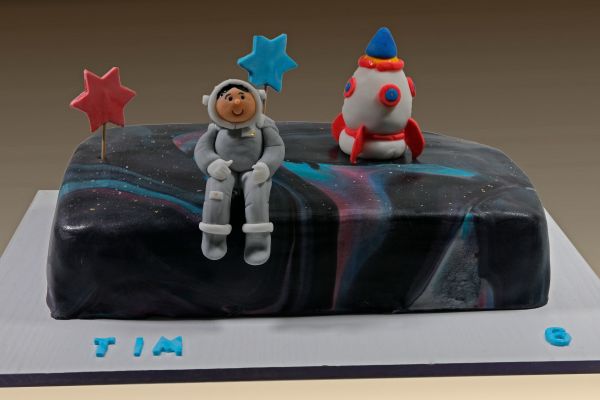 astronaut3E18CD1E-5576-DE21-EA75-06948D726A2A.jpg