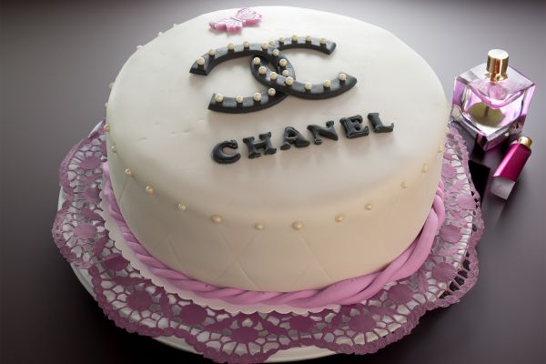 chanel-parfüm_2024E3206311-389D-496F-EBE1-0362D3ED2456.jpg
