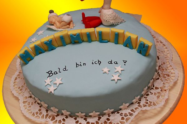 kuchen-baby58F1EB8E-0063-F7C3-EEF5-4F49318D7C8C.jpg